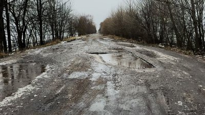 Чому не ремонтують дорогу на Чернігівщині між селами Вишневе, Бурівка та Тупичів Чому не ремонтують дорогу на Чернігівщині між селами Вишневе, Бурівка та Тупичів