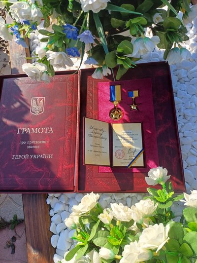 "Хочу, щоб мій син пишався мною". Волонтерка з Херсонщини допомагає і підтримує родини військових "Хочу, щоб мій син пишався мною". Волонтерка з Херсонщини допомагає і підтримує родини військових