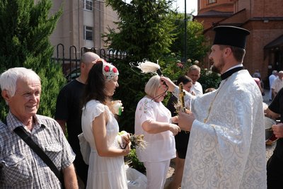 «Освячують дари природи»: у громадах ПЦУ на Кіровоградщині відзначають Яблучний Спас