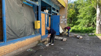 Наслідки обстрілу Костянтинівка Донецька область 22 травня 2025 рік Наслідки обстрілу Костянтинівка Донецька область 22 травня 2025 рік