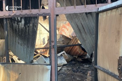 "Залишився лише металобрухт": дрони РФ знищили приміщення автомайстерні в Одесі