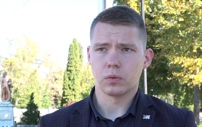 Пішов добровольцем захищати Україну: в Житомирі попрощалися із військовослужбовцем Іллею Шпитою Пішов добровольцем захищати Україну: в Житомирі попрощалися із військовослужбовцем Іллею Шпитою