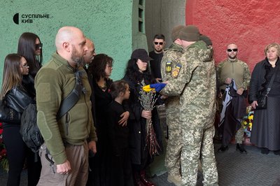 Був народжений для мистецтва, а загинув воїном: у Києві попрощалися з бійцем РДК Тимофієм Ануфрієвим Був народжений для мистецтва, а загинув воїном: у Києві попрощалися з бійцем РДК Тимофієм Ануфрієвим