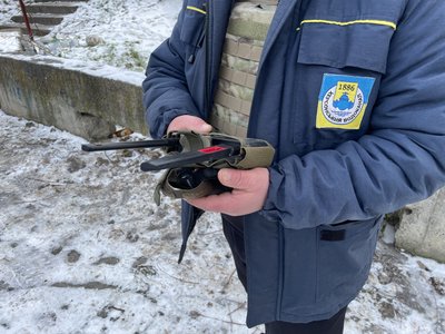 "Цивільні та інфраструктура — для них мішень" Як обстріли і морози впливають на водопостачання у Херсоні "Цивільні та інфраструктура — для них мішень" Як обстріли і морози впливають на водопостачання у Херсоні