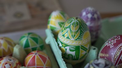 "Не лише про Великдень": як майстриня з Полтави Яна Койло створює писанки "Не лише про Великдень": як майстриня з Полтави Яна Койло створює писанки