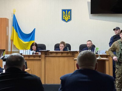 Обвинувачений визнав вину: у Вінниці відбувся суд над підозрюваним у вбивстві школярів вчителем Обвинувачений визнав вину: у Вінниці відбувся суд над підозрюваним у вбивстві школярів вчителем