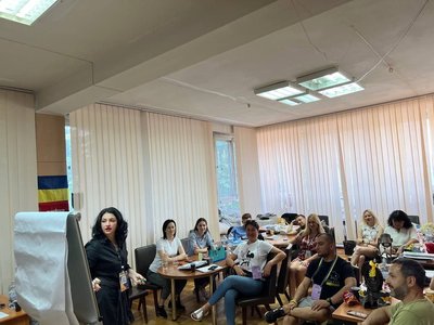Психологиня кризової допомоги Олена Шилова Психологиня кризової допомоги Олена Шилова