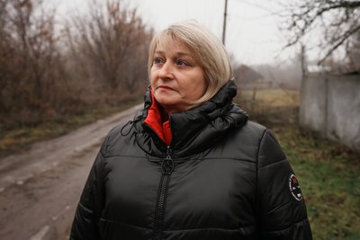 "Увімкнули генератор і доїмо": як працює молочнотоварна ферма у селі Хустянка на Сумщині