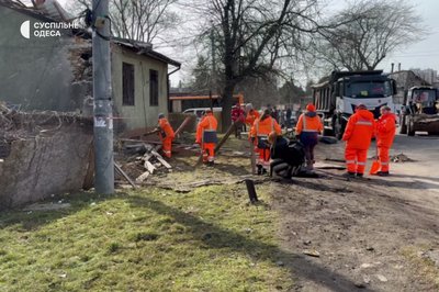 Вибиті скління та пошкоджені фасади: наслідки ранкової атаки на Одесу 2 березня Вибиті скління та пошкоджені фасади: наслідки ранкової атаки на Одесу 2 березня
