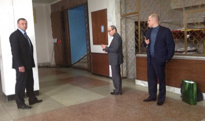 Геннадій Кернес у Палаці спору у Харкові, 22 лютого 2014 року Геннадій Кернес у Палаці спору у Харкові, 22 лютого 2014 року