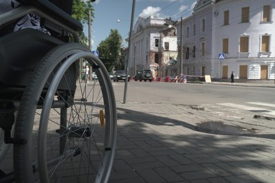 “Секунда і я вже лежу”: 13-річний Іван лікується після ракетного удару в Сумах “Секунда і я вже лежу”: 13-річний Іван лікується після ракетного удару в Сумах