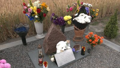 Пам’ятний знак встановили на місці ДТП на Рівненщині, де загинули 14 людей