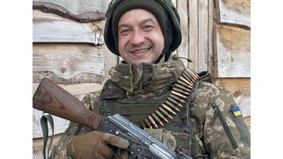 На Чернігівщині поховали захисників Олександра Гостара та Сергія Петрика На Чернігівщині поховали захисників Олександра Гостара та Сергія Петрика
