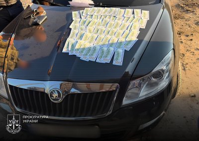 На Львівщині військового підозрюють у вимаганні 6,5 тис. доларів за призначення на посаду після СЗЧ На Львівщині військового підозрюють у вимаганні 6,5 тис. доларів за призначення на посаду після СЗЧ