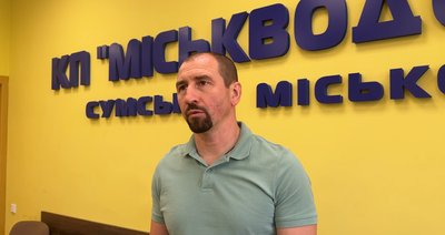 “Комарі, черв’яки, сморід, вікна не відкриєш": чому мешканці будинку у Сумах змушені жити в антисанітарних умовах “Комарі, черв’яки, сморід, вікна не відкриєш": чому мешканці будинку у Сумах змушені жити в антисанітарних умовах