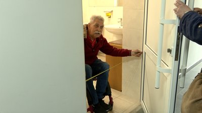 На кожному з об'єктів є недоліки: у Черкасах перевірили інфраструктуру на безбар’єрність На кожному з об'єктів є недоліки: у Черкасах перевірили інфраструктуру на безбар’єрність