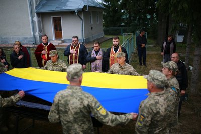 На Тернопільщині, в останню дорогу, попрощалися, військовий, Володимир Гуменюк, 18 вересня На Тернопільщині, в останню дорогу, попрощалися, військовий, Володимир Гуменюк, 18 вересня