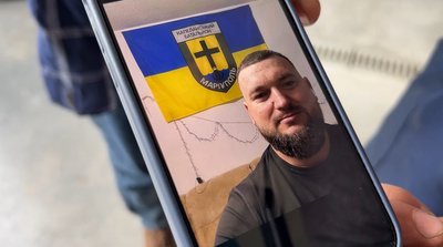Батько шести дітей із Рівненщини їздить на фронт капеланом та працює ще на двох роботах Батько шести дітей із Рівненщини їздить на фронт капеланом та працює ще на двох роботах