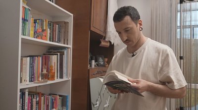 10 tilden çoq bile: qırımtatarca populârlaştırğan bloger Eskender Zovanıñ ikâyesi 10 tilden çoq bile: qırımtatarca populârlaştırğan bloger Eskender Zovanıñ ikâyesi