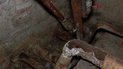 У черкаській багатоповерхівці півтора місяця немає гарячої води У черкаській багатоповерхівці півтора місяця немає гарячої води