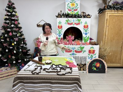 Як у Котелевській ТГ на Полтавщині популяризували на ярмарку різдвяний пряник панянку Як у Котелевській ТГ на Полтавщині популяризували на ярмарку різдвяний пряник панянку