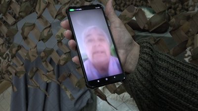 25 жінок і тисячі сіток: як працює волонтерський центр "Нескорені україночки" у Житомирі