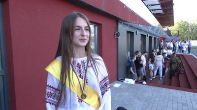 Випускниця Дарина Грибчук Випускниця Дарина Грибчук