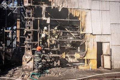 Масштабна пожежа в Одеському районі: згорів склад з зерном Масштабна пожежа в Одеському районі: згорів склад з зерном