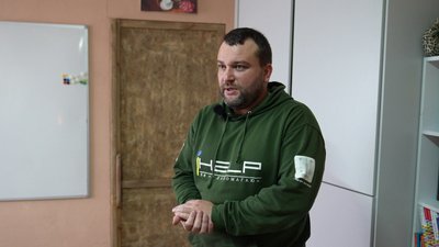 Херсонщина, волонтери, діти, портфелі, канцелярія, БФ "Я допомагаю", Анатолій Дзюбенко Херсонщина, волонтери, діти, портфелі, канцелярія, БФ "Я допомагаю", Анатолій Дзюбенко
