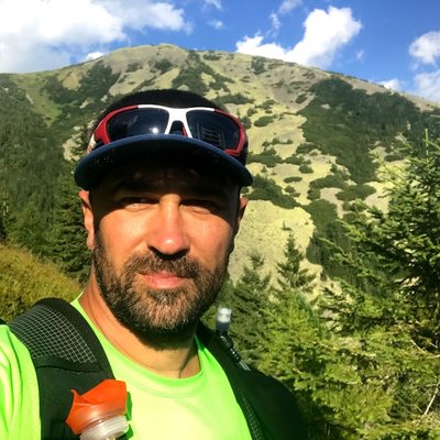 Гори, ведмеді та "Кульбабка": історія житомирського туриста Олександра Пятаєва Гори, ведмеді та "Кульбабка": історія житомирського туриста Олександра Пятаєва