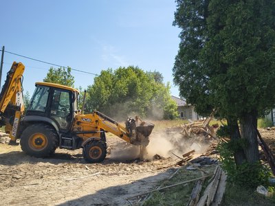 Рік після вибухів у Березині: як відновлюють село та що розповів голова Глибочицької громади Рік після вибухів у Березині: як відновлюють село та що розповів голова Глибочицької громади
