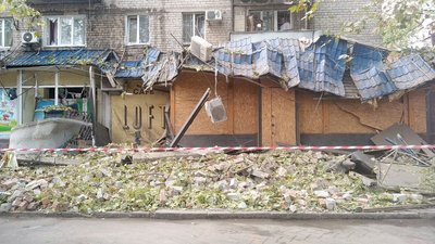 Російські війська вчергове обстріляли Миколаїв: снаряд влучив у житловий будинок Російські війська вчергове обстріляли Миколаїв: снаряд влучив у житловий будинок