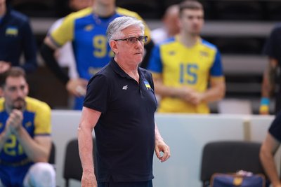 Головний тренер збірної України з волейболу Рауль Лосано Головний тренер збірної України з волейболу Рауль Лосано
