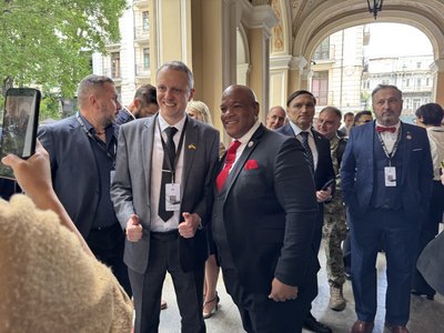 В Одесі стартував третій Black Sea Security Forum: до міста прибули сенатори США та пастор Трампа В Одесі стартував третій Black Sea Security Forum: до міста прибули сенатори США та пастор Трампа