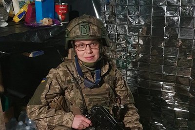 Жарікова випустила кліп на пісню "Що робить нас живими" Жарікова випустила кліп на пісню "Що робить нас живими"