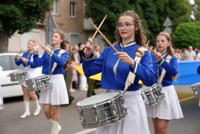 "Марш подяки": фоторепортаж з ходи випускників у Черкасах "Марш подяки": фоторепортаж з ходи випускників у Черкасах