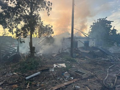 Зруйнований будинок у Лозівській громаді Зруйнований будинок у Лозівській громаді
