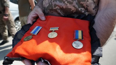 У Сумах поховали бійця Олександра Потапова, який загинув на Донеччині У Сумах поховали бійця Олександра Потапова, який загинув на Донеччині