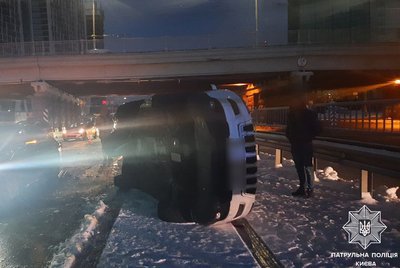 Потрощені 5 автівок і великий затор: нетверезий водій спричинив ДТП у центрі Києва Потрощені 5 автівок і великий затор: нетверезий водій спричинив ДТП у центрі Києва