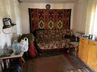 73-річний дідусь з Донеччини пішки евакуювався з трьома коровами та собакою на Полтавщину 73-річний дідусь з Донеччини пішки евакуювався з трьома коровами та собакою на Полтавщину