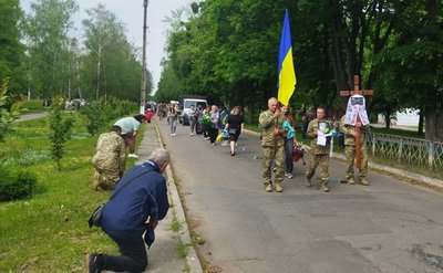 Втрати Черкащини: у Багачевому попрощалися з полеглим захисником Втрати Черкащини: у Багачевому попрощалися з полеглим захисником