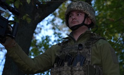 “Він як сито, весь пробитий кулями, але все одно летить”: як збивають “Шахеди” на Сумщині “Він як сито, весь пробитий кулями, але все одно летить”: як збивають “Шахеди” на Сумщині