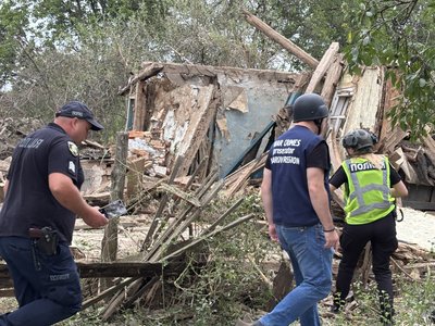 Зруйнований будинок у Чугуєві від удару російського дрона Зруйнований будинок у Чугуєві від удару російського дрона
