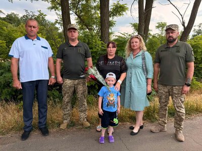 Родинам двох полеглих прикордонників з Одещини вручили державні нагороди Родинам двох полеглих прикордонників з Одещини вручили державні нагороди
