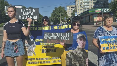 Вчергове миколаївці вшанували памʼять загиблих на війні Вчергове миколаївці вшанували памʼять загиблих на війні