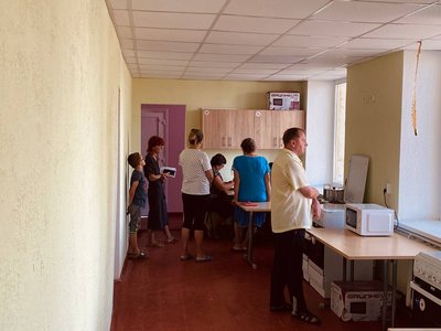 Школа стала прихистком: на Черкащині поселили 48 переселенців з Донеччини Школа стала прихистком: на Черкащині поселили 48 переселенців з Донеччини