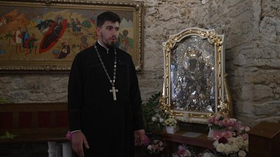Богдан Антонюк, ікона божої матері, священник
