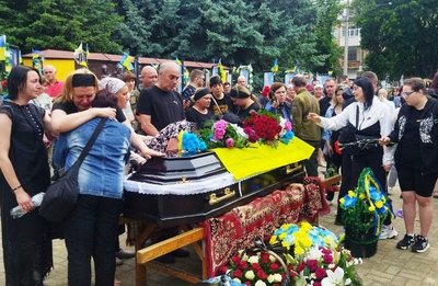 Втрати Черкащини: у Багачевому попрощалися з полеглим захисником Втрати Черкащини: у Багачевому попрощалися з полеглим захисником