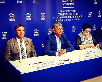 Володимир Добрянський (ліворуч) Володимир Добрянський (ліворуч)