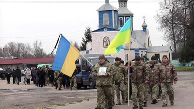 У двох громадах на Чернігівщині попрощалися із захисниками Павлом Алєксєєвим та Русланом Єфіменком У двох громадах на Чернігівщині попрощалися із захисниками Павлом Алєксєєвим та Русланом Єфіменком
